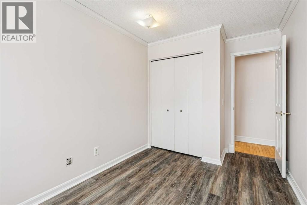 131 WOODGLEN WAY SOUTHWEST Image 17