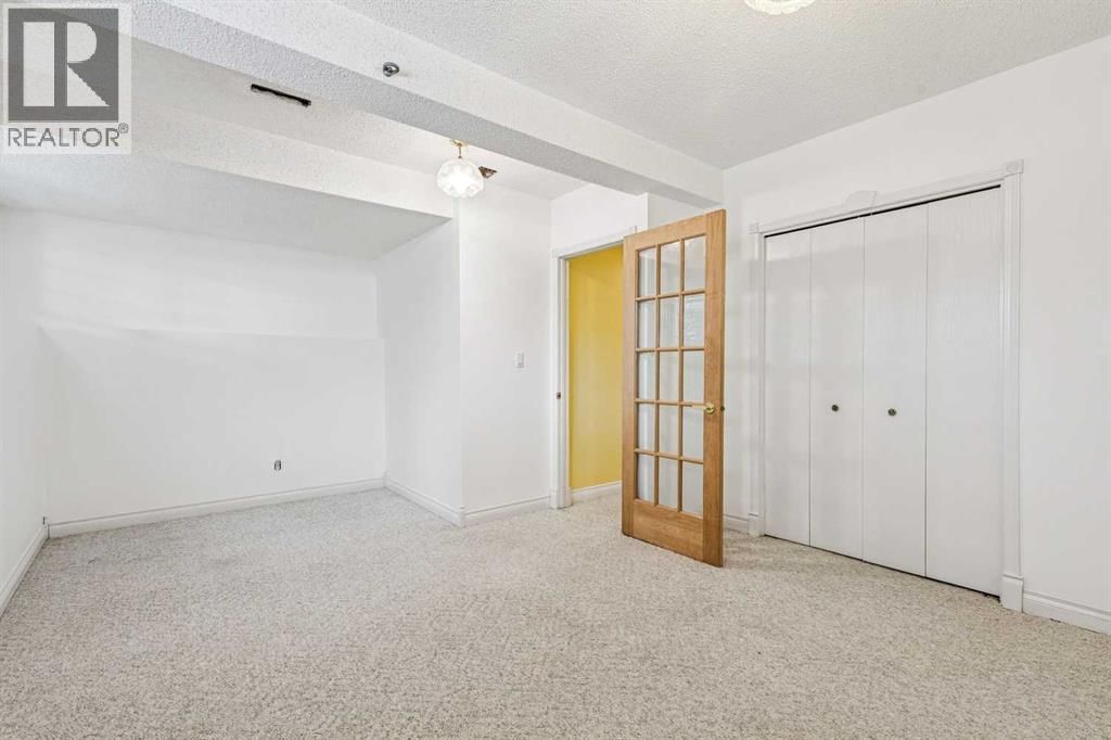 131 WOODGLEN WAY SOUTHWEST Image 23