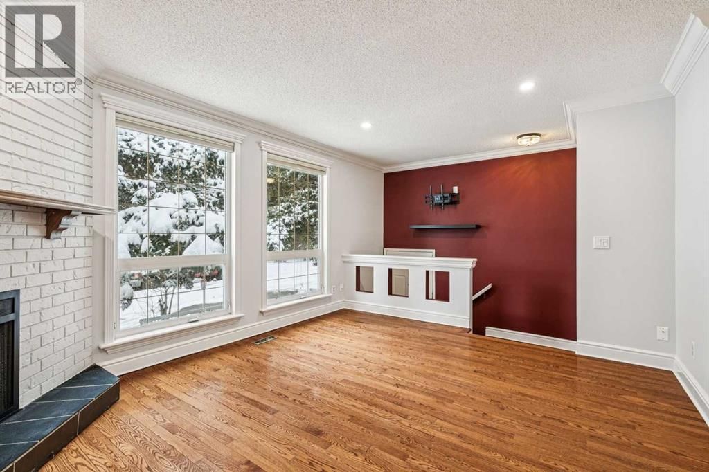 131 WOODGLEN WAY SOUTHWEST Image 5