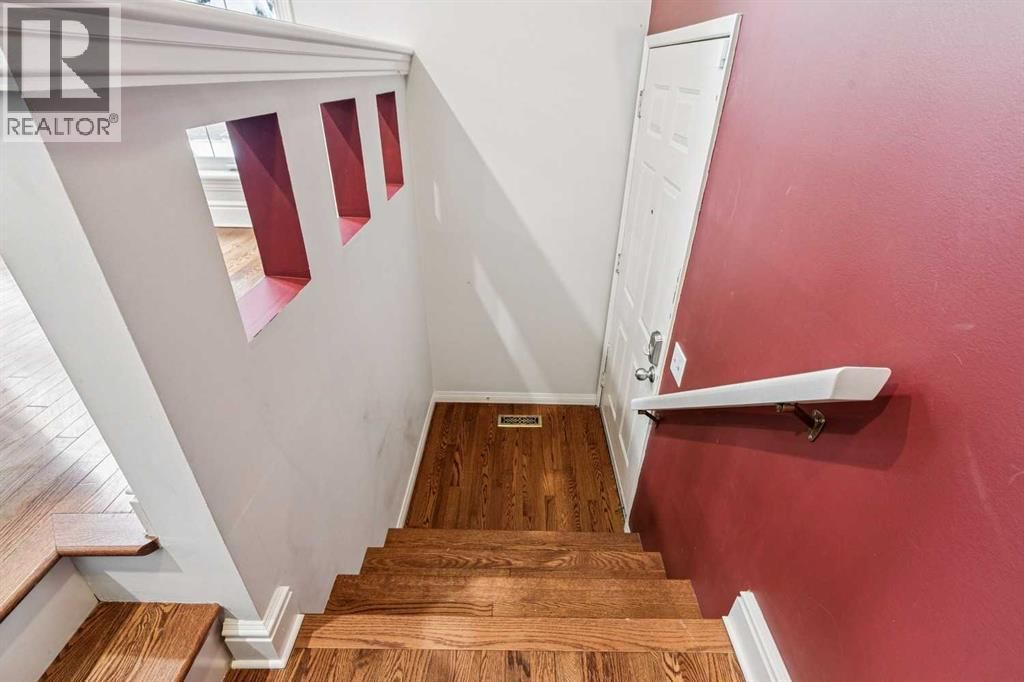 131 WOODGLEN WAY SOUTHWEST Image 6