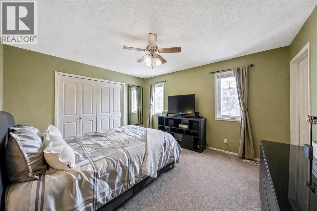 149 WEST TERRACE CRESCENT Image 18