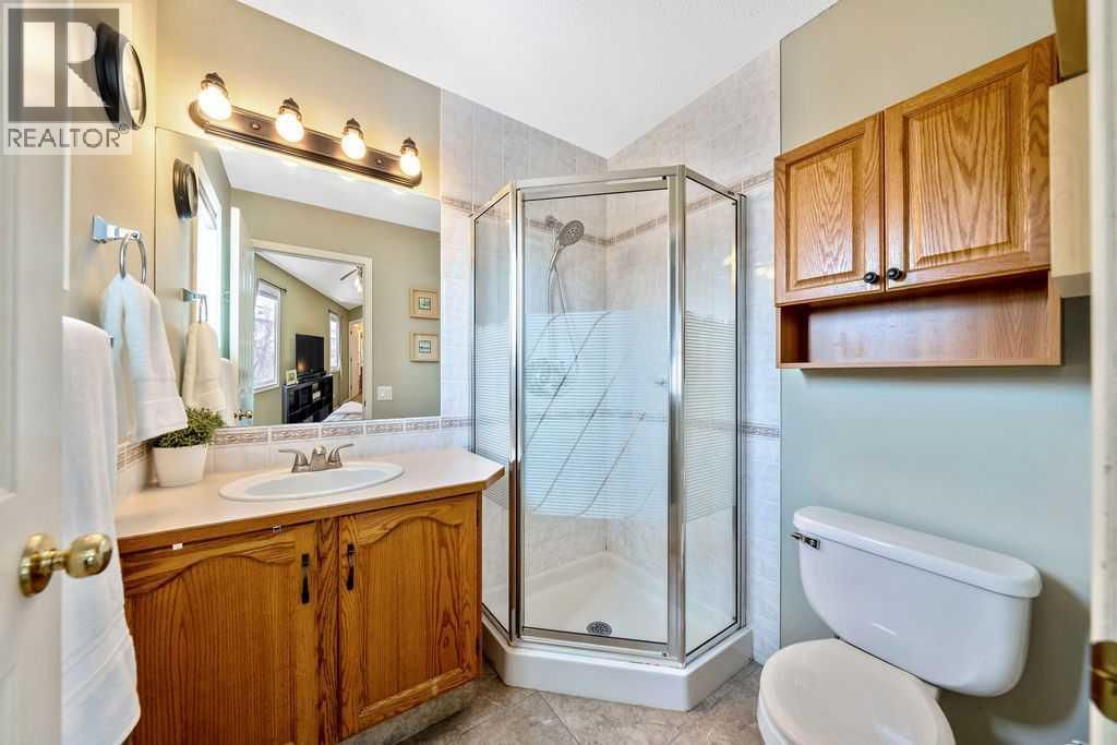 149 WEST TERRACE CRESCENT Image 20