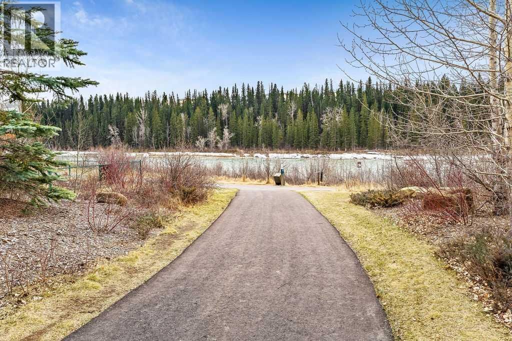 149 WEST TERRACE CRESCENT Image 42