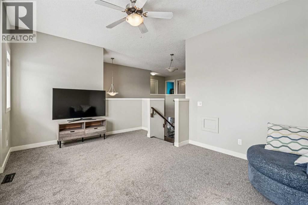 4 DRAKE LANDING GATE Image 20