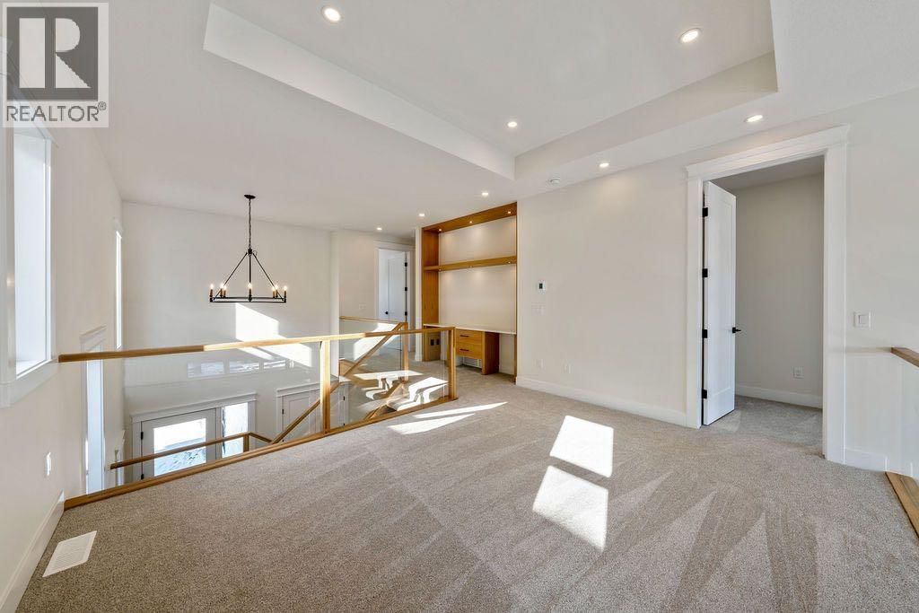 68 SUNVALLEY WAY Image 17