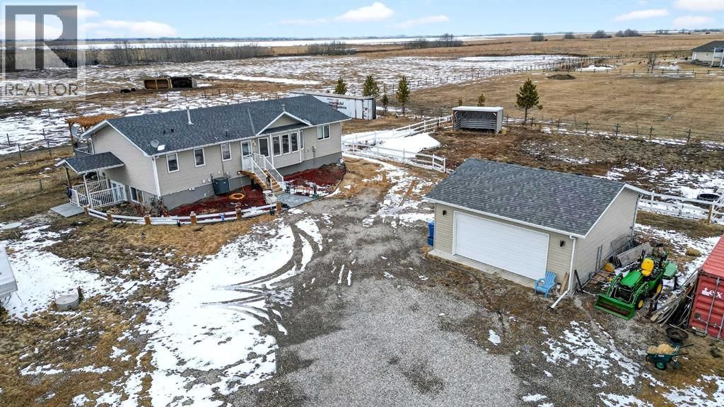 270092 GLENMORE TRAIL Image 1