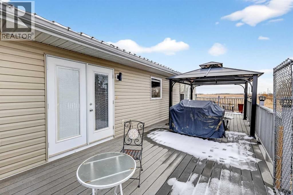 270092 GLENMORE TRAIL Image 14
