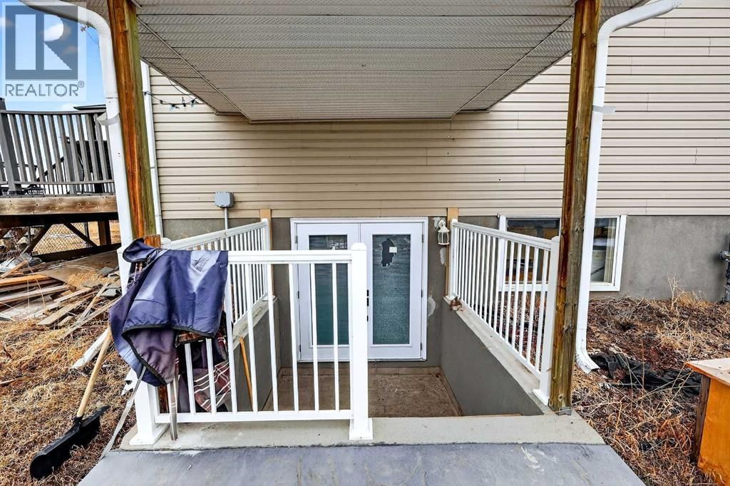 270092 GLENMORE TRAIL Image 16