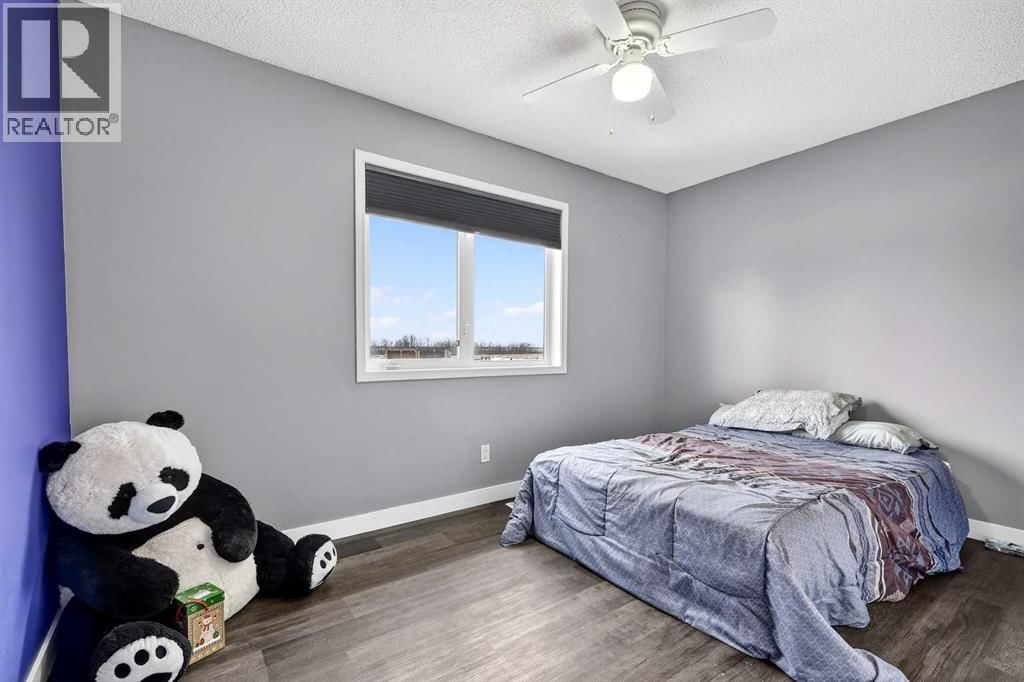 270092 GLENMORE TRAIL Image 33