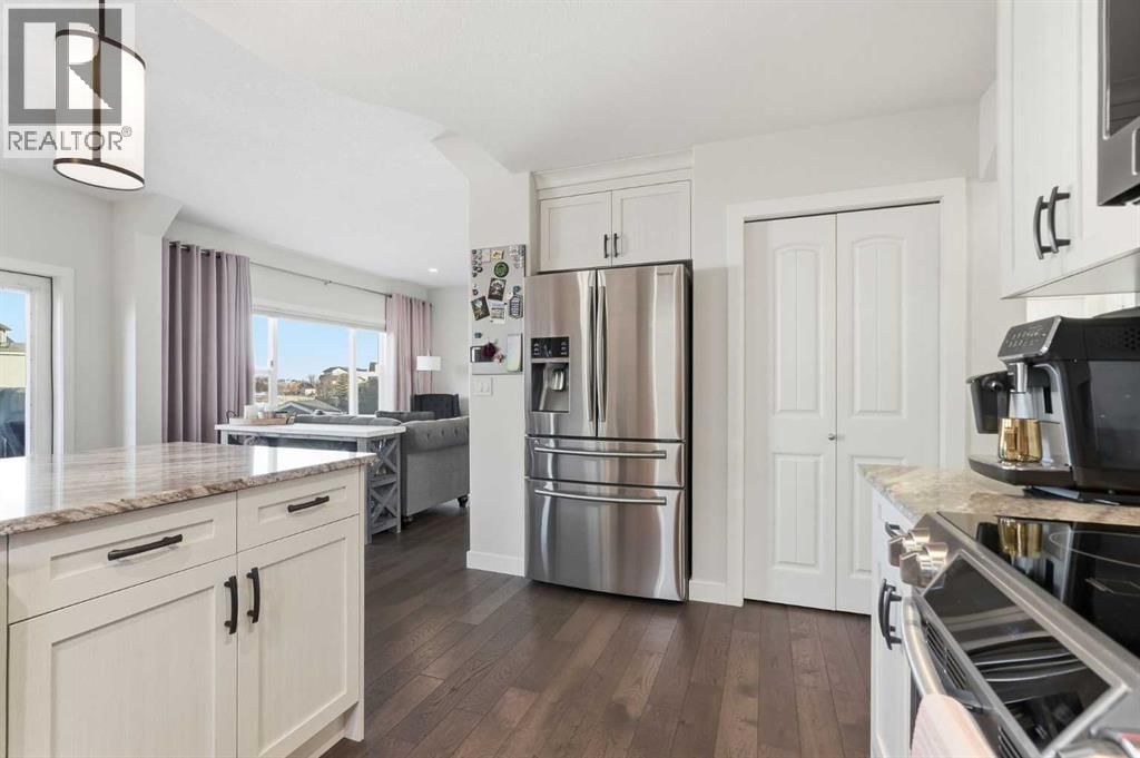 99 VALAROSA DRIVE Image 16