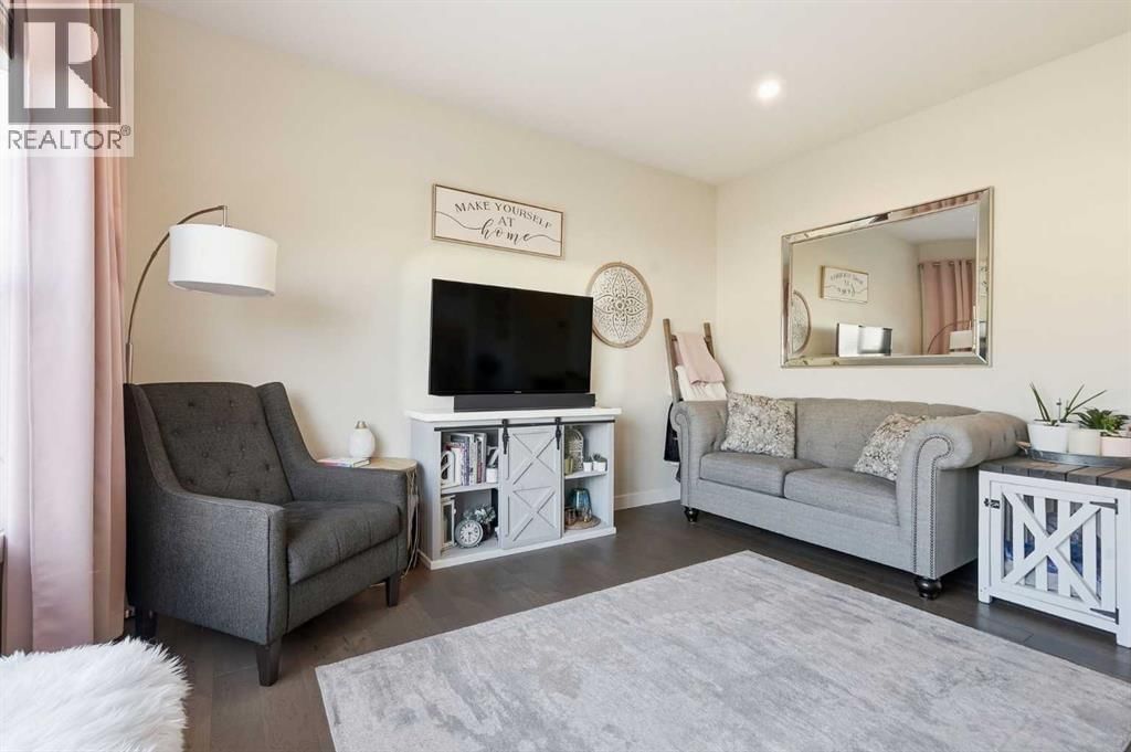 99 VALAROSA DRIVE Image 8