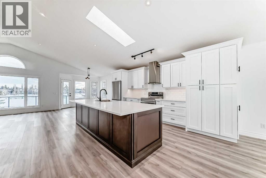 228 WOODSIDE CRESCENT NORTHWEST Image 11