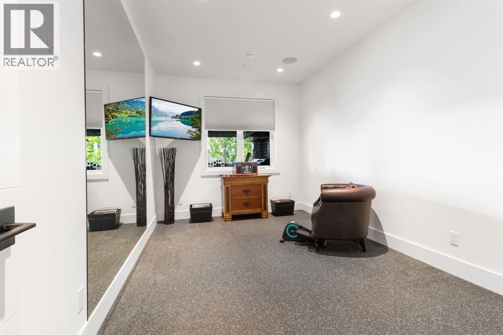 57 LAZARO CLOSE Image 43