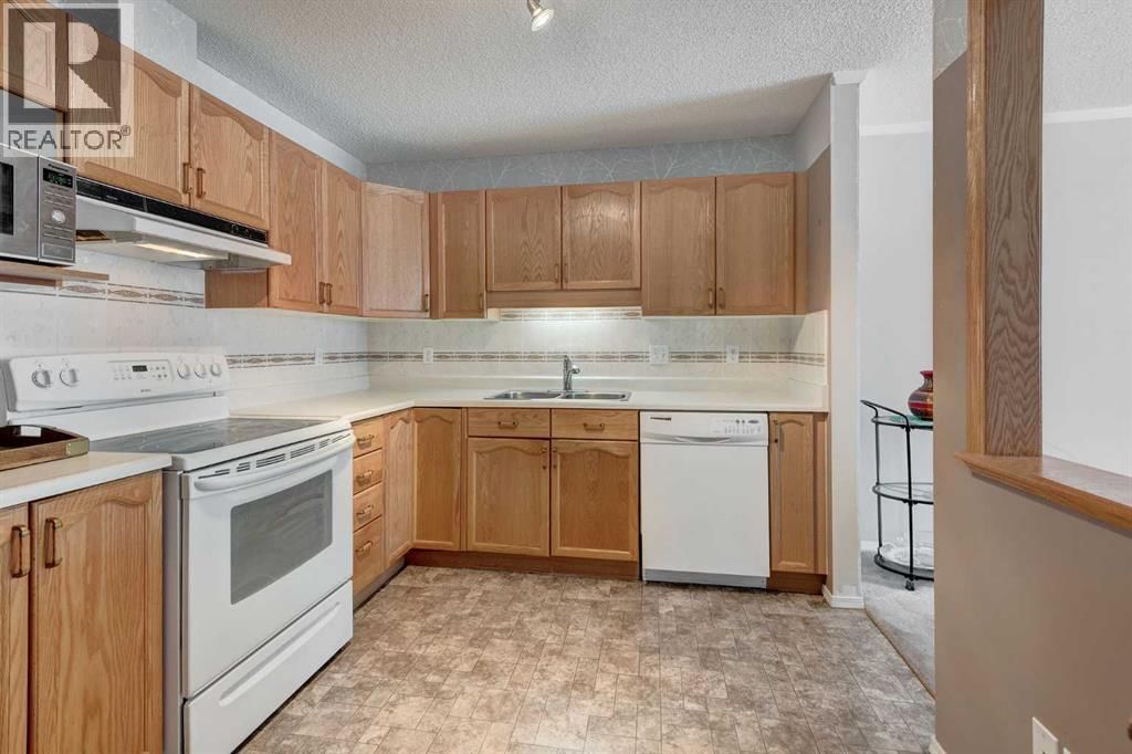 1209 SIENNA PARK GREEN SOUTHWEST Image 15