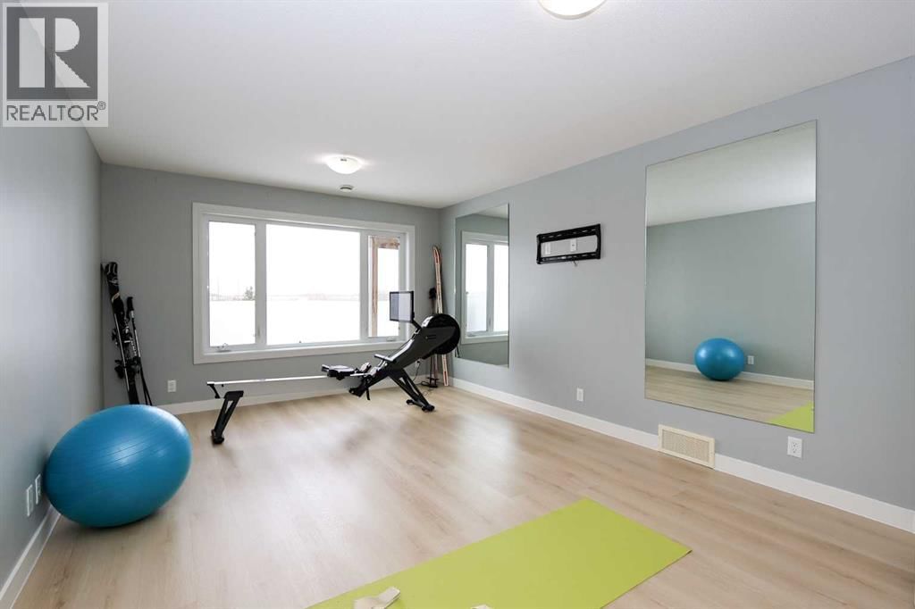 112 EASTPOINTE DRIVE Image 38