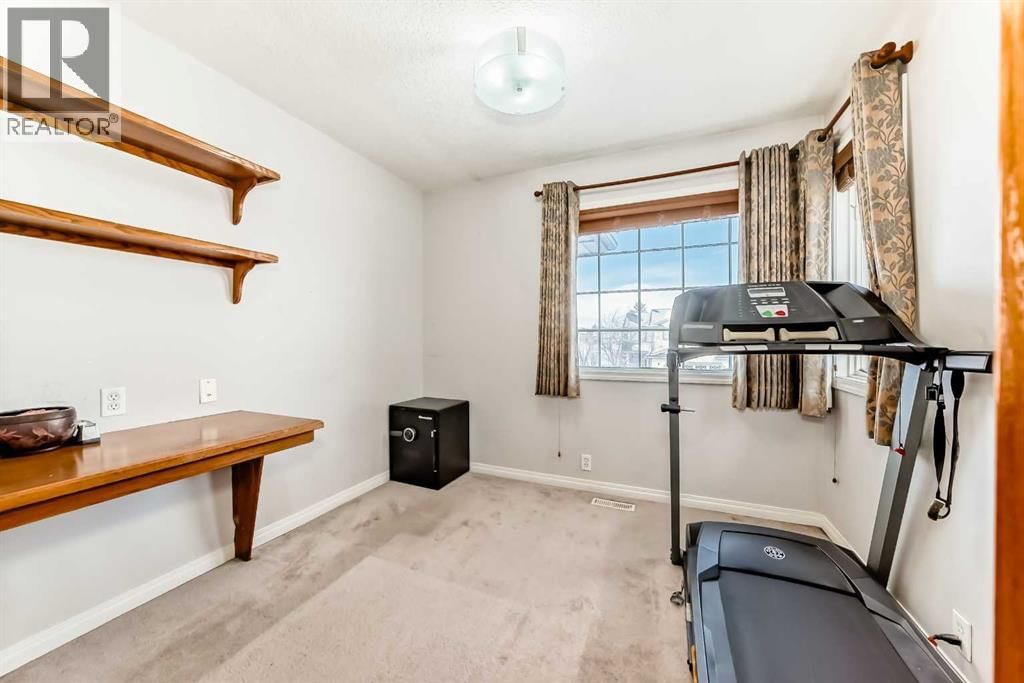 207 ELDORADO CLOSE NORTHEAST Image 19