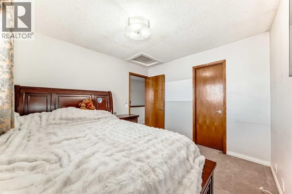 207 ELDORADO CLOSE NORTHEAST Image 27