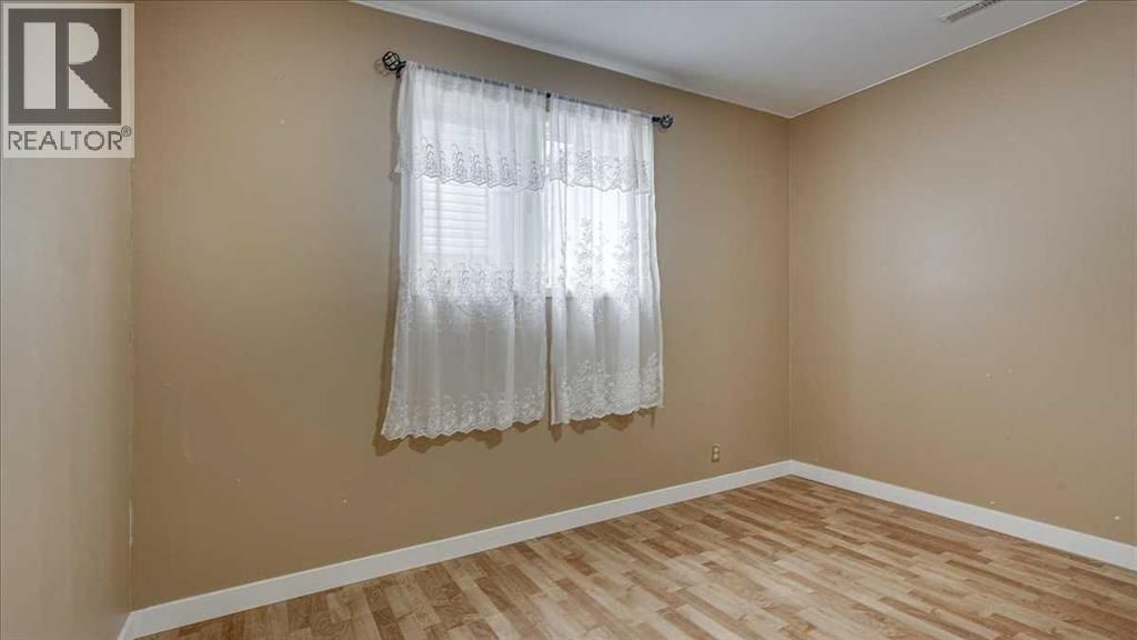 19 BETTENSON STREET Image 24