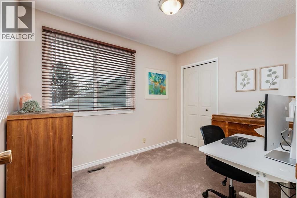 240 SUMMERWOOD PLACE SOUTHEAST Image 21