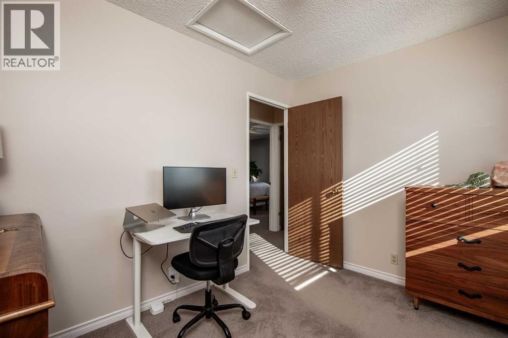 240 SUMMERWOOD PLACE SOUTHEAST Image 22