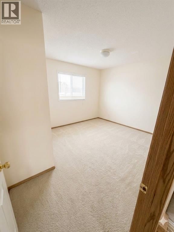 749 MARTINDALE BOULEVARD NORTHEAST Image 16