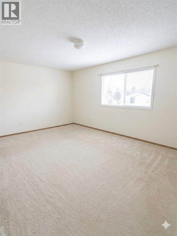 749 MARTINDALE BOULEVARD NORTHEAST Image 17