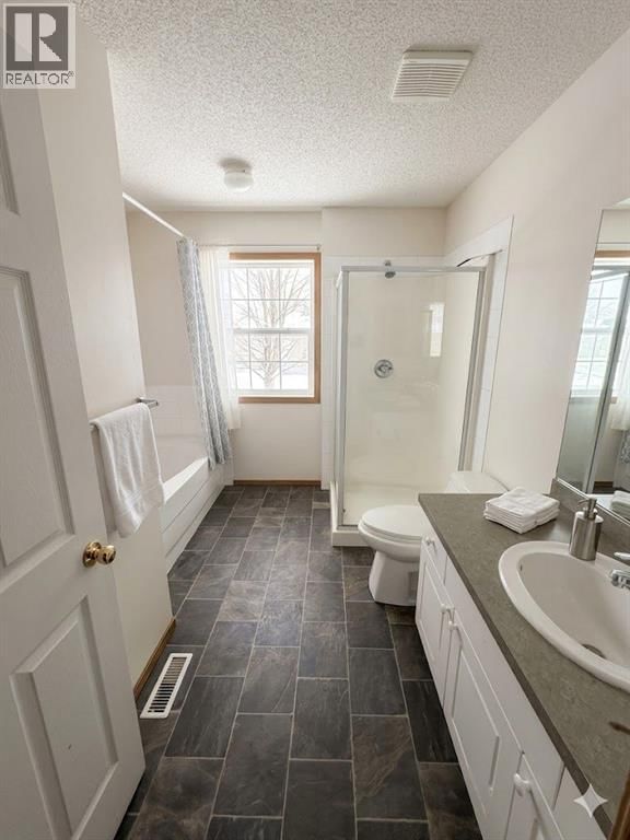 749 MARTINDALE BOULEVARD NORTHEAST Image 19