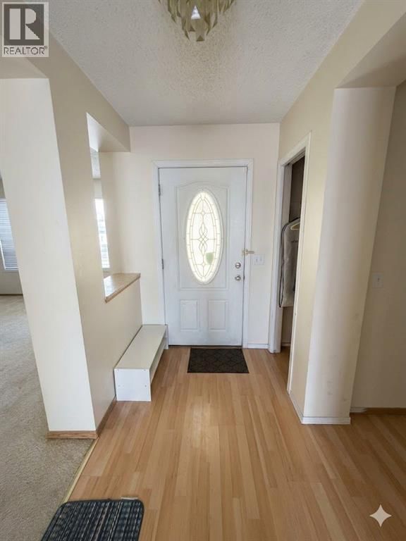 749 MARTINDALE BOULEVARD NORTHEAST Image 2