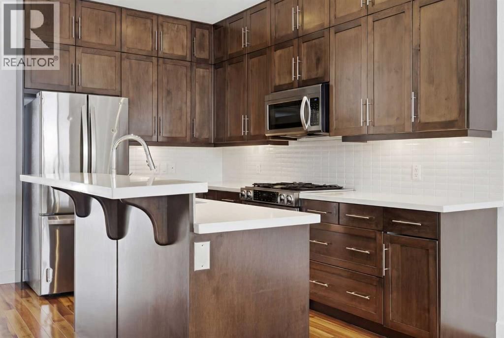 2623 25A STREET SOUTHWEST Image 6