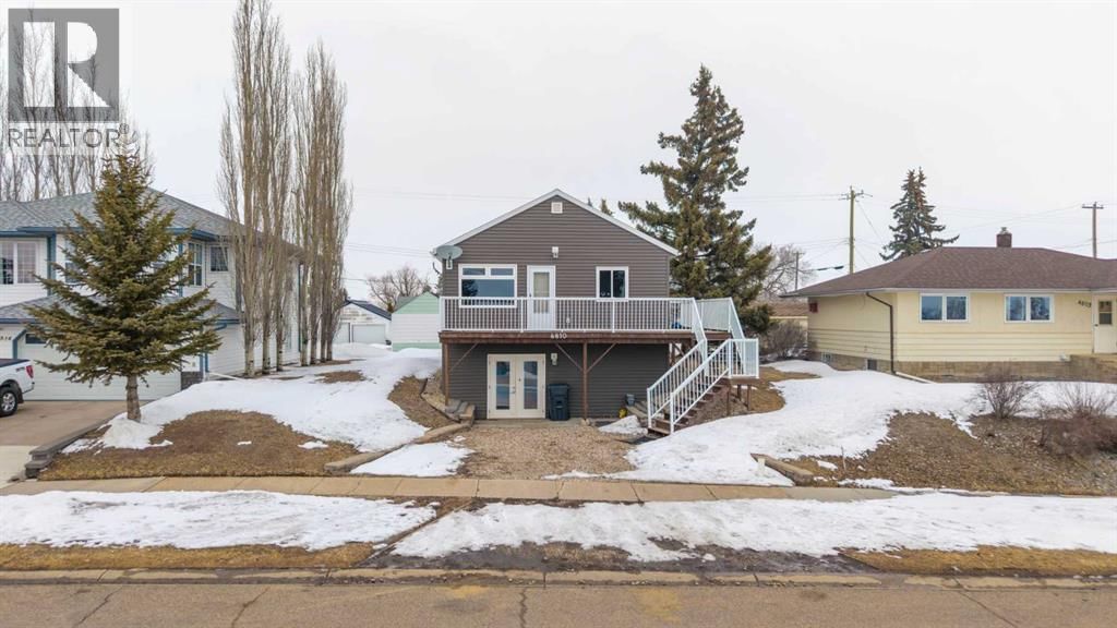 4810 50 AVENUE Image 1