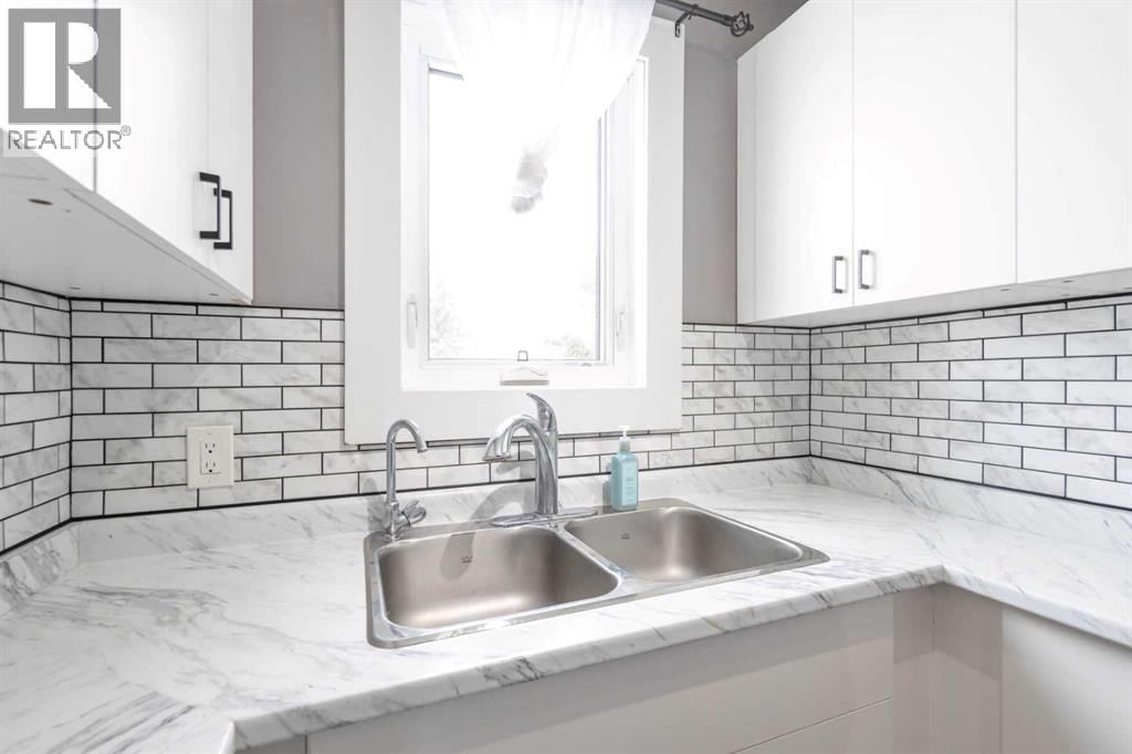 4810 50 AVENUE Image 11