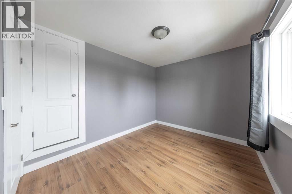 4810 50 AVENUE Image 17