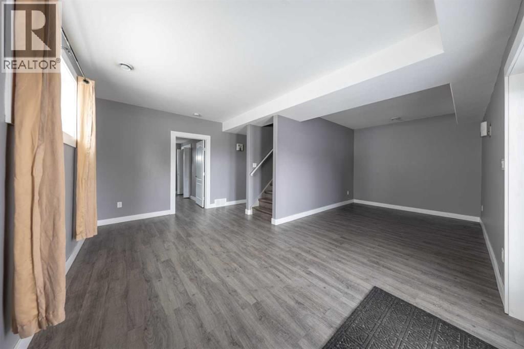 4810 50 AVENUE Image 24