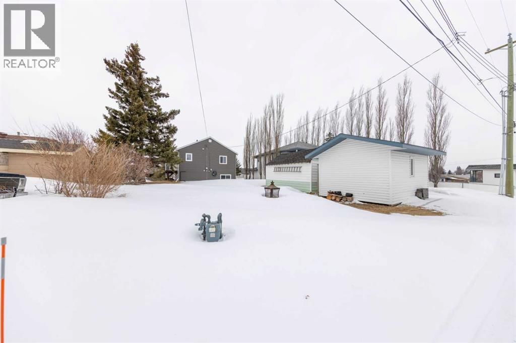 4810 50 AVENUE Image 32