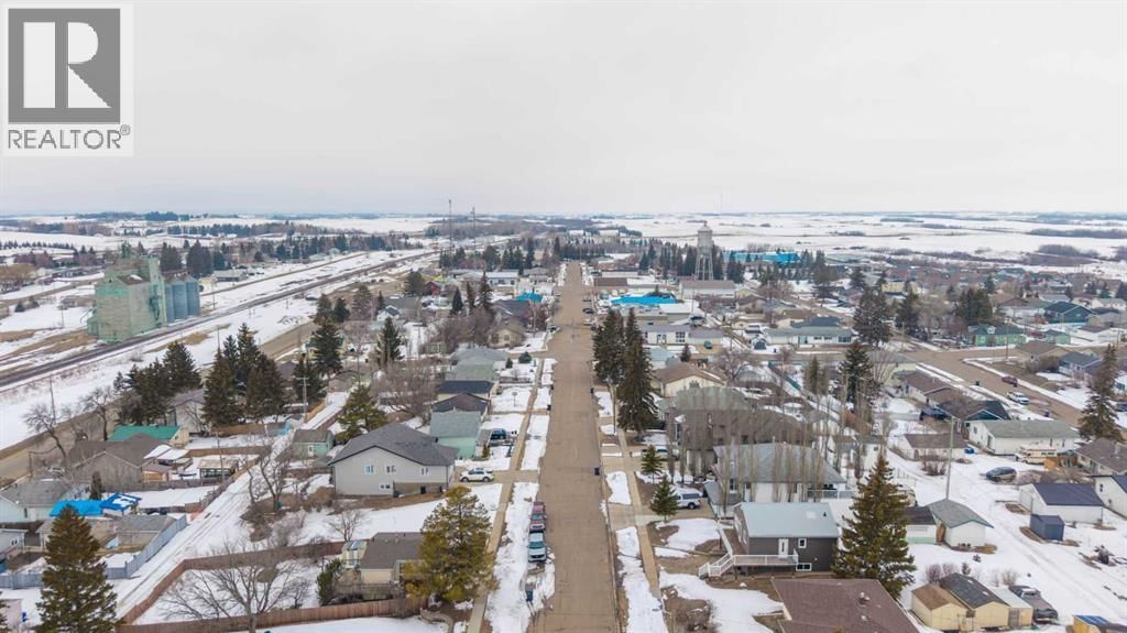 4810 50 AVENUE Image 34