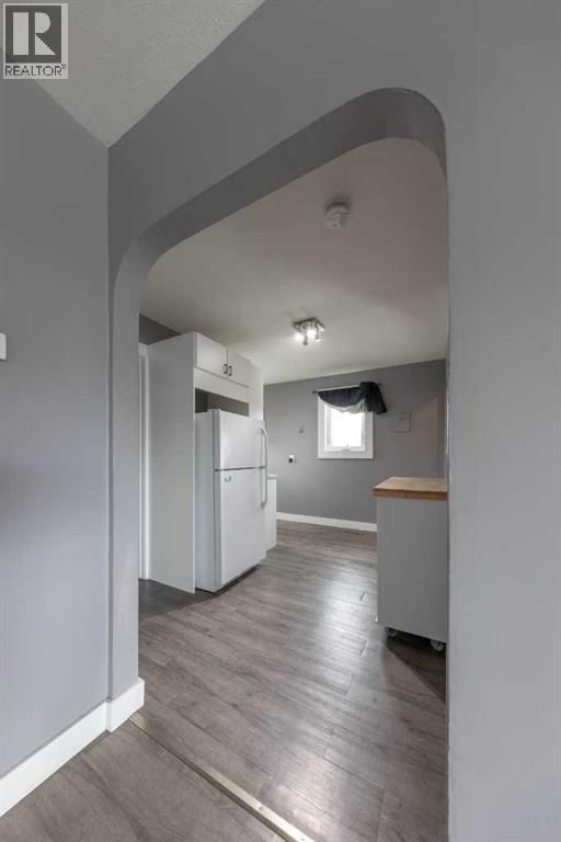 4810 50 AVENUE Image 7