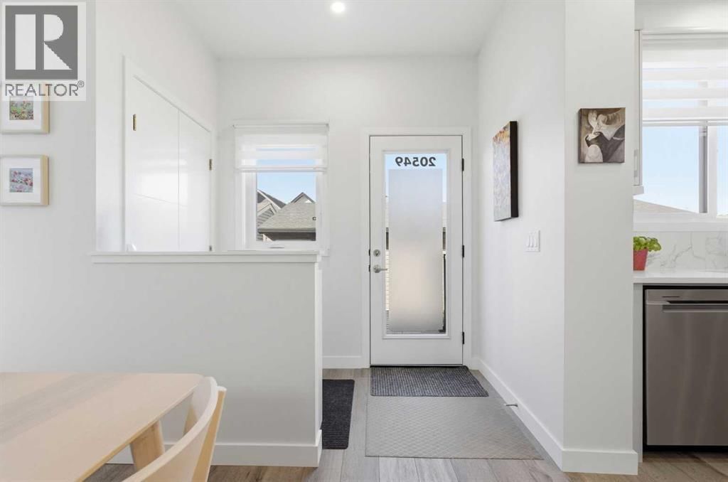 20549 MAIN STREET SOUTHEAST Image 18