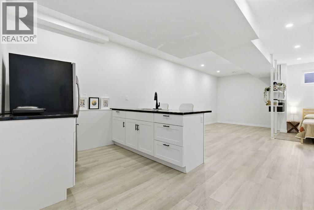 20549 MAIN STREET SOUTHEAST Image 32