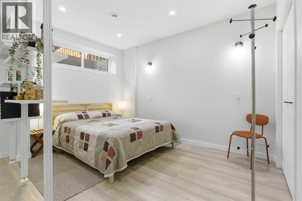 20549 MAIN STREET SOUTHEAST Image 38