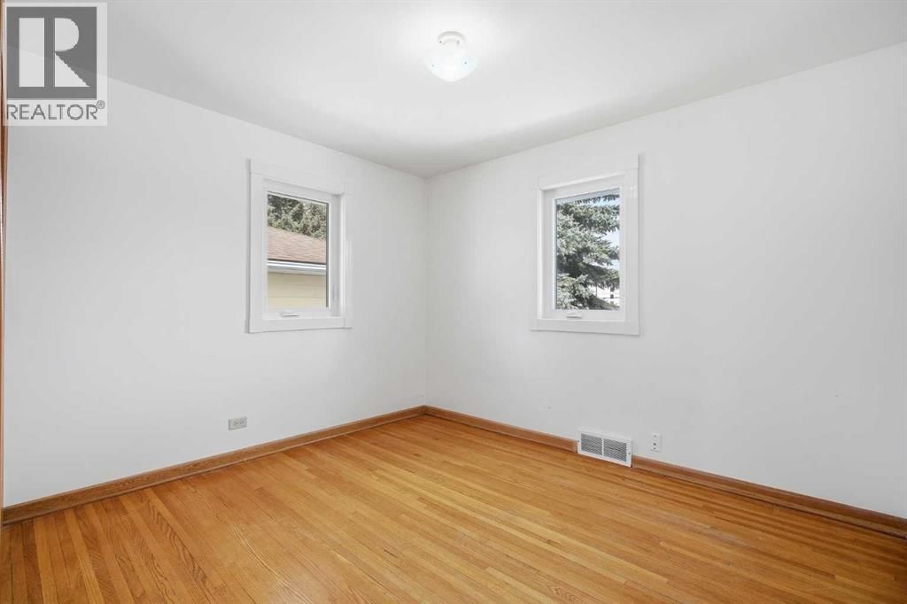 2024 36 STREET SOUTHWEST Image 12