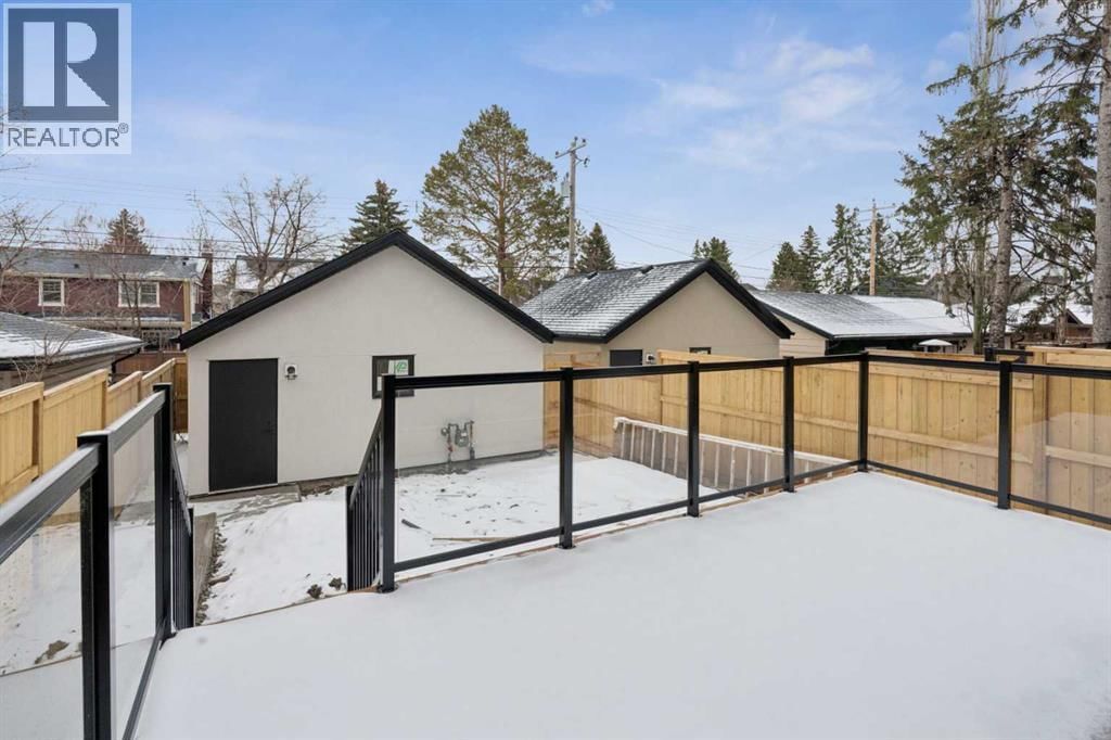 4214 16 STREET SOUTHWEST Image 46