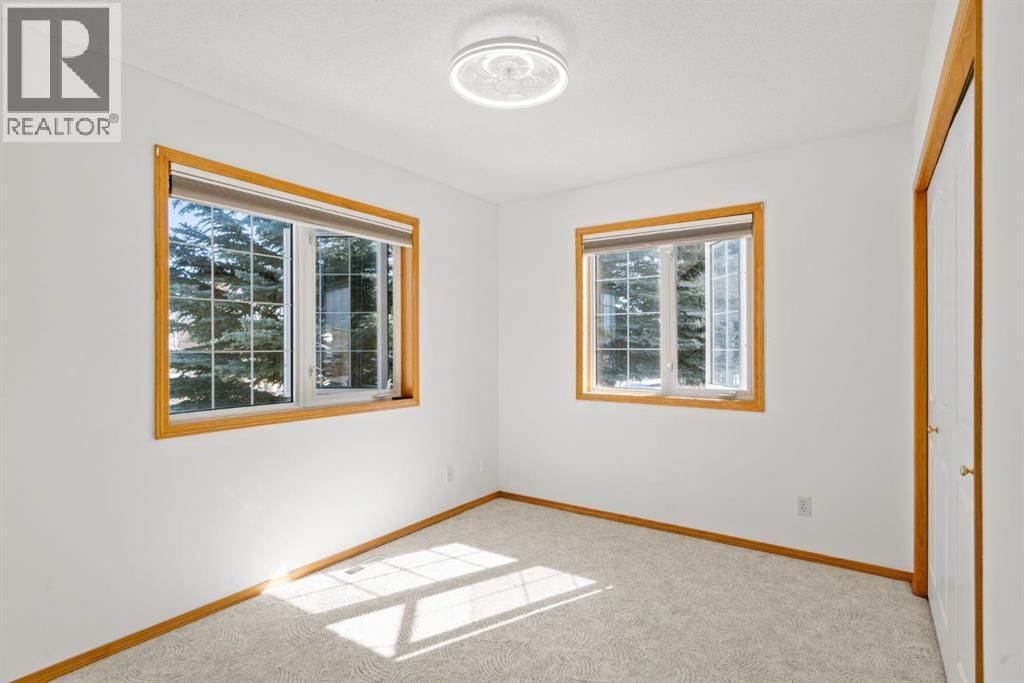 219 QUIGLEY DRIVE Image 24