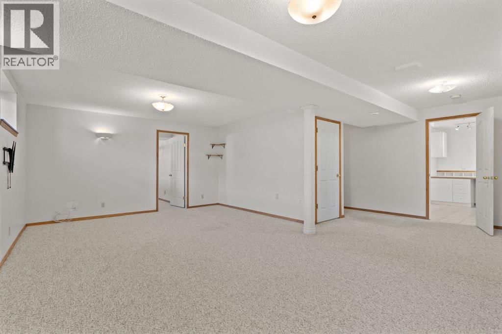 219 QUIGLEY DRIVE Image 26