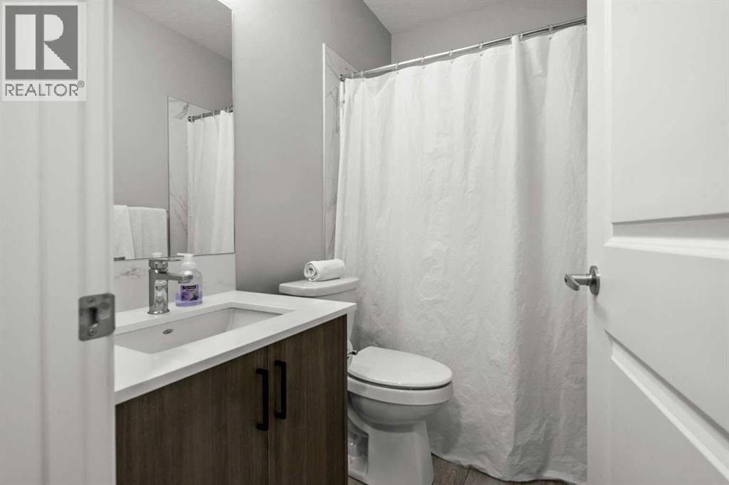 243 SILVER SPRUCE GROVE SOUTHWEST Image 37