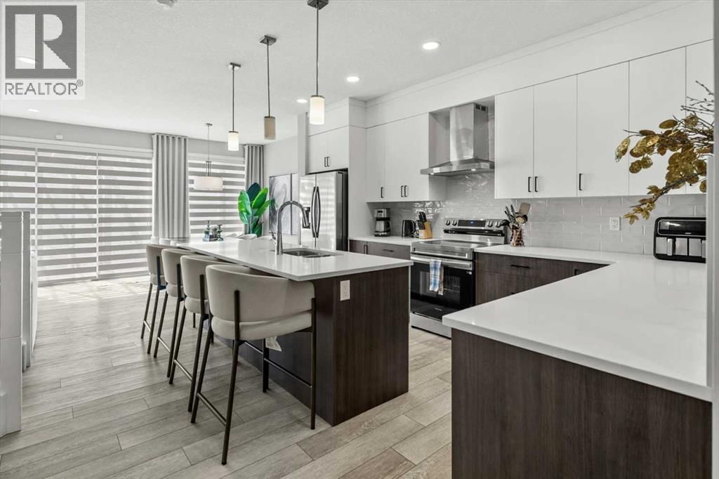 243 SILVER SPRUCE GROVE SOUTHWEST Image 8