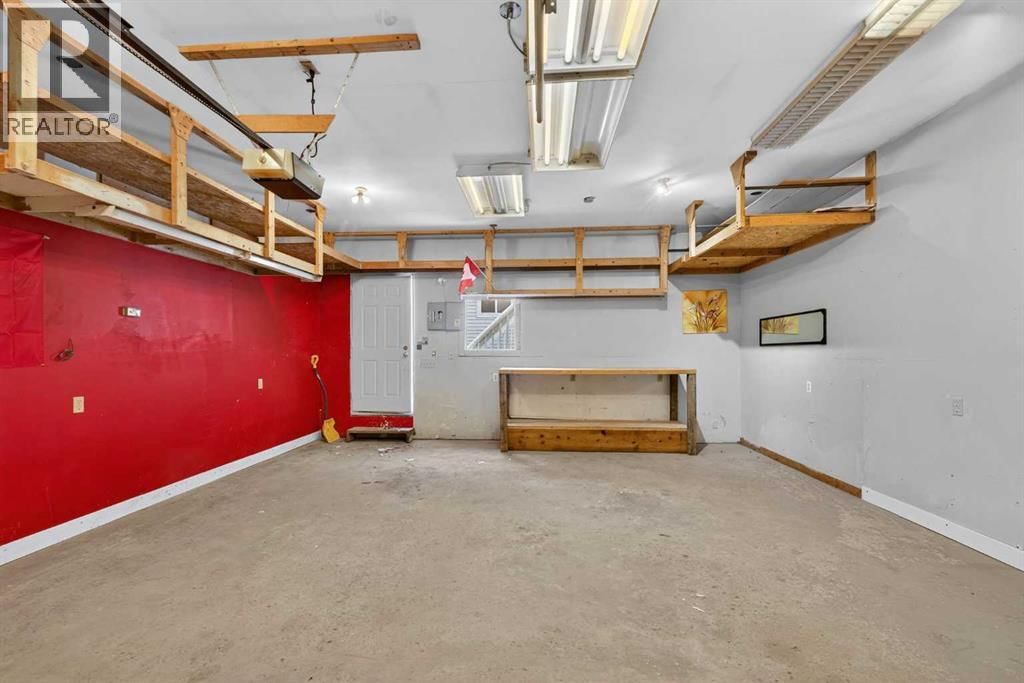 5625 TEMPLEHILL ROAD NORTHEAST Image 36