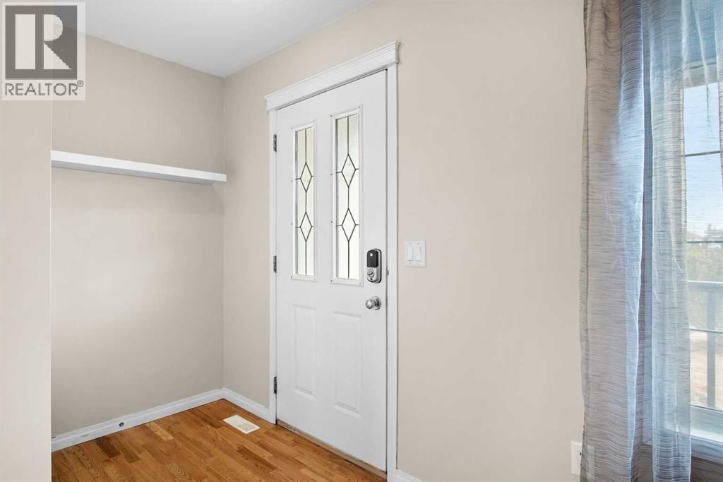 100 CARRIAGE LANE PLACE Image 8