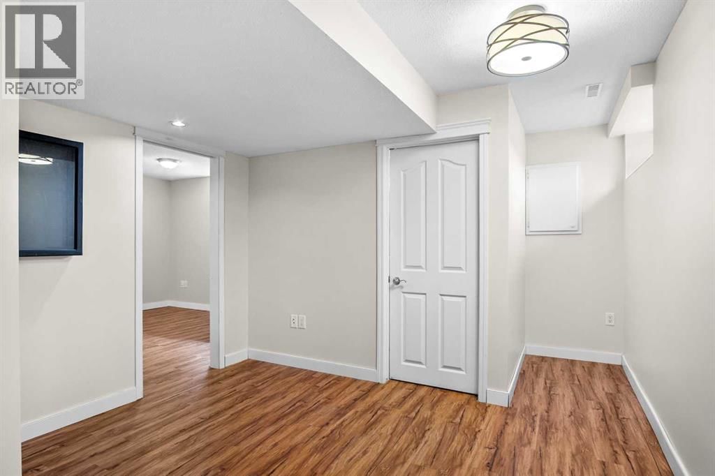 100 CARRIAGE LANE PLACE Image 9