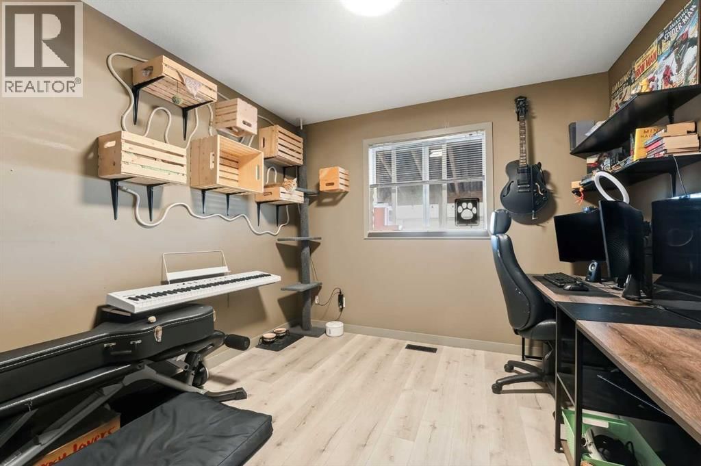 28 PARKSIDE CRESCENT Image 13