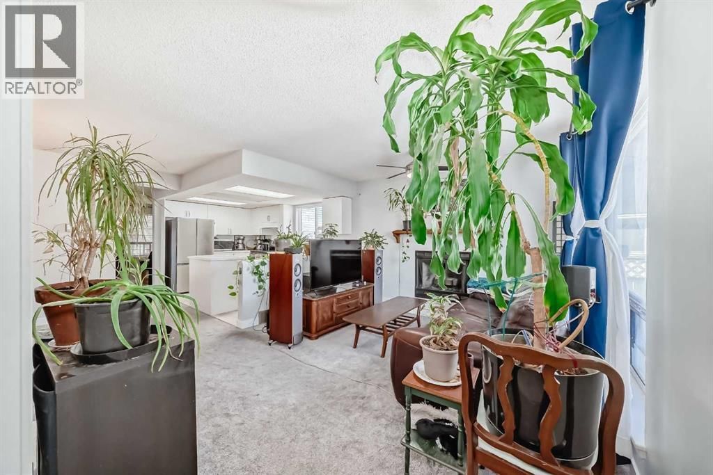 3315 CATALINA BOULEVARD NORTHEAST Image 20